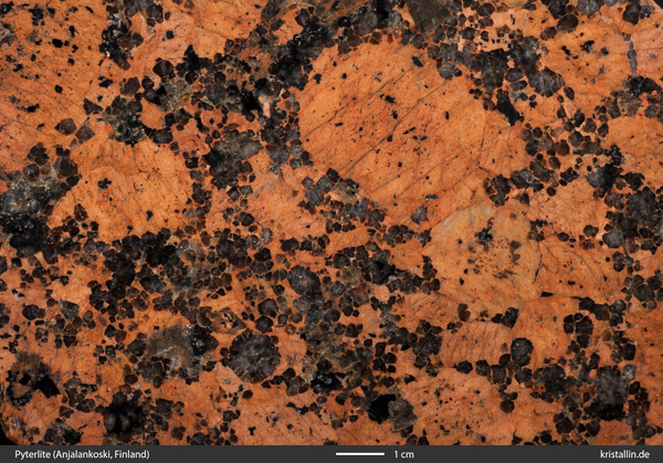 Pyterlite and quartz