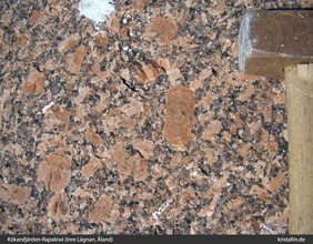 Grobk&ouml;rniger porphyrischerGgranit auf Inre L&auml;gnan